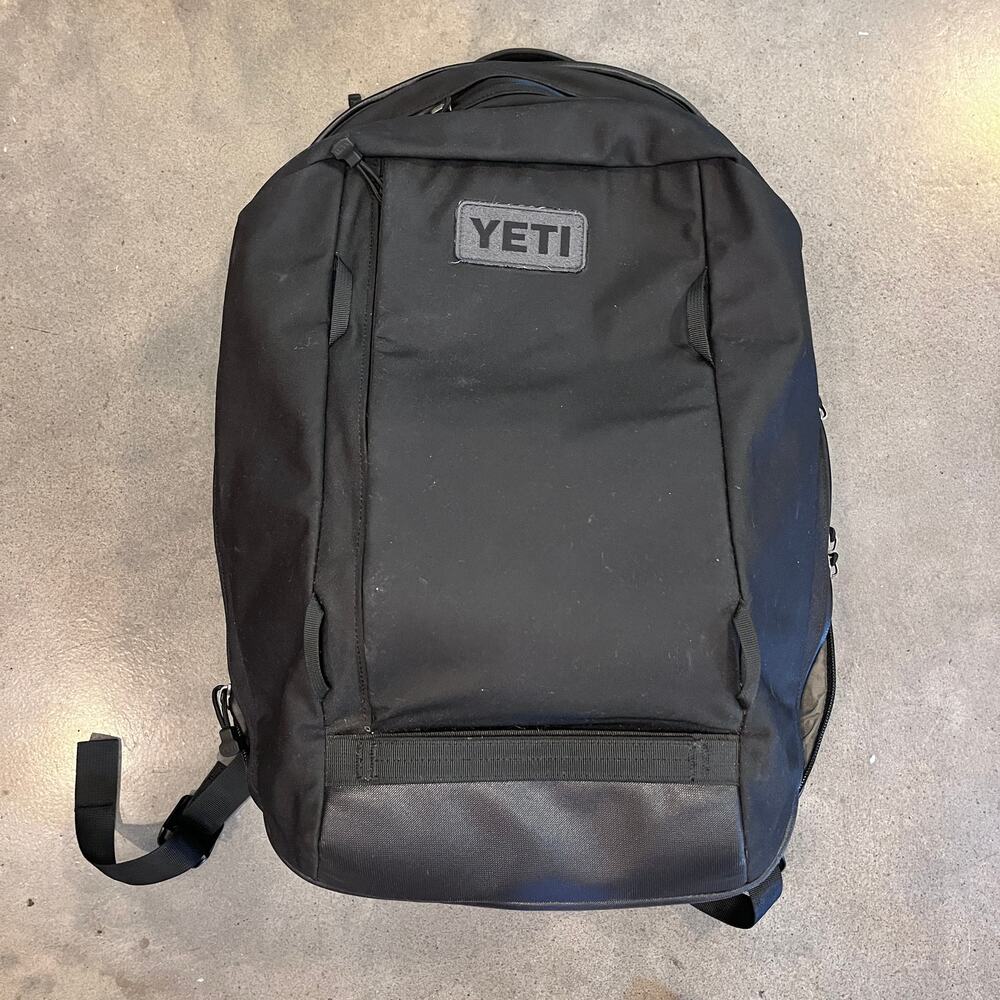 YETI Crossroads 27L black Backpack Travel School Mens Carry on Bag